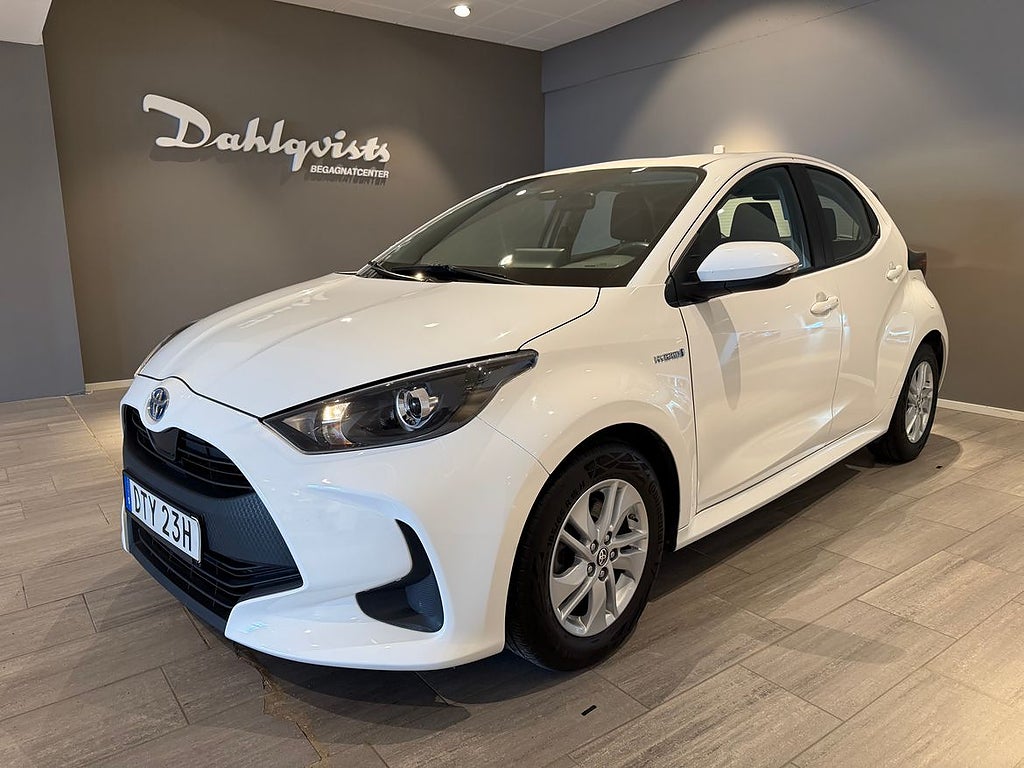 Toyota Yaris Aut 116hk Hybrid | Active V-hjul Backkamera
