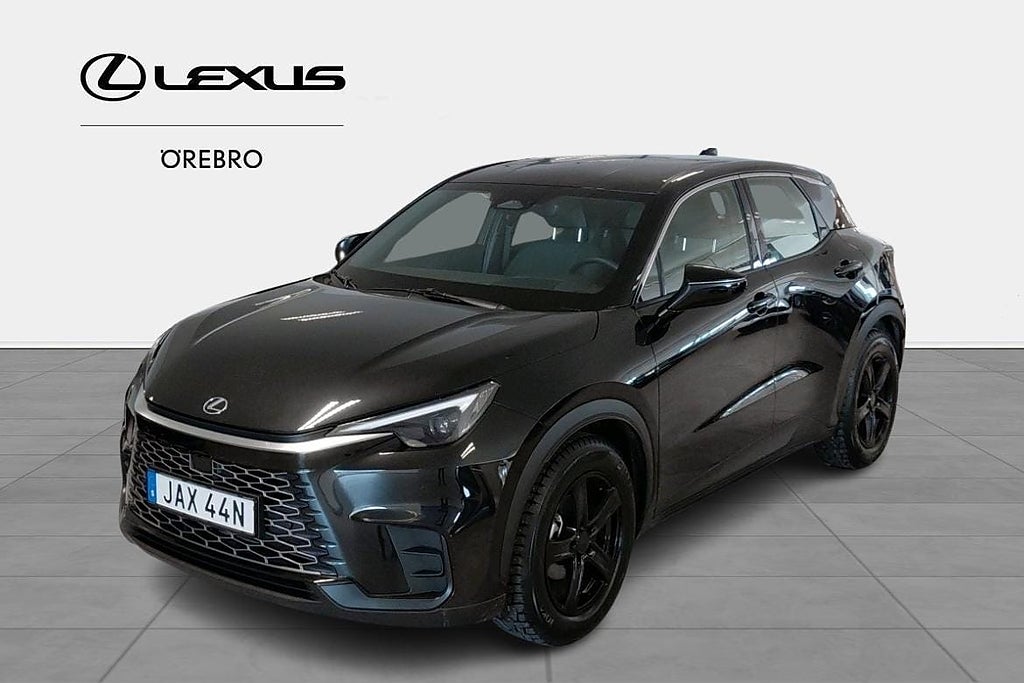 Lexus LBX FWD V-Hjul
