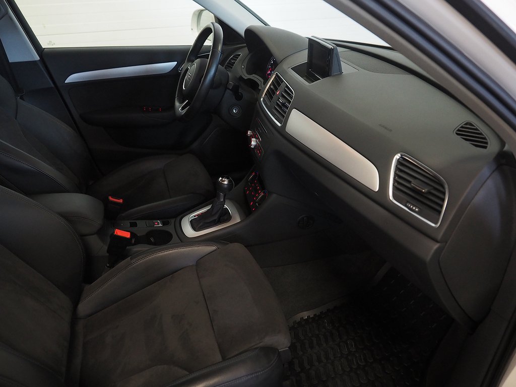 Audi Q3 1.4 TFSI Automat Sport Edition | Låga mil | PDC 2016