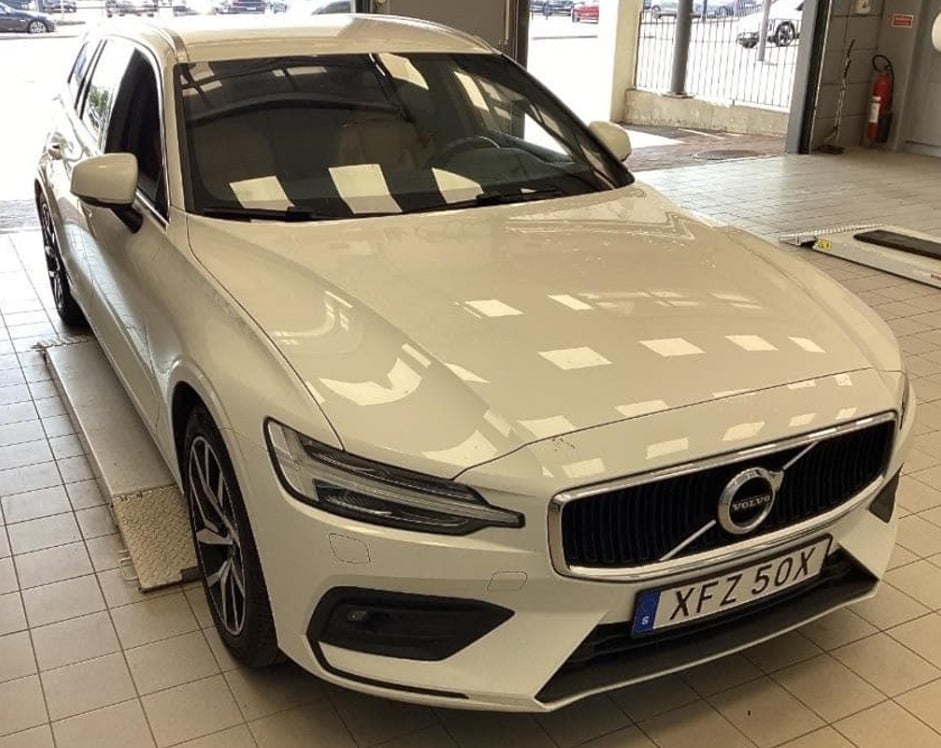 Volvo V60 D4 Geartronic Momentum Euro 6 MOMSBIL