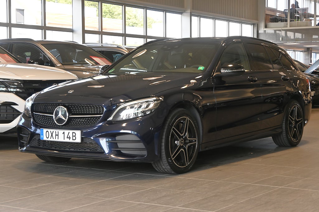 Mercedes-Benz C 300 T de 9G-AMG Night Edition Drag 