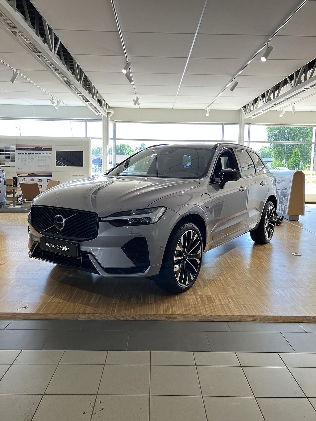 Volvo XC60 T8 Plus Dark Nordic Edition