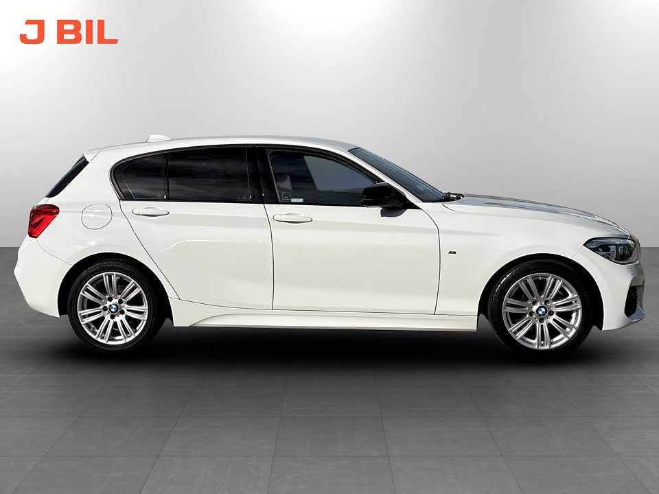 Bild på BMW 118i 5D M-Sport 136hk BACKSENSORER FARTHÅLLARE