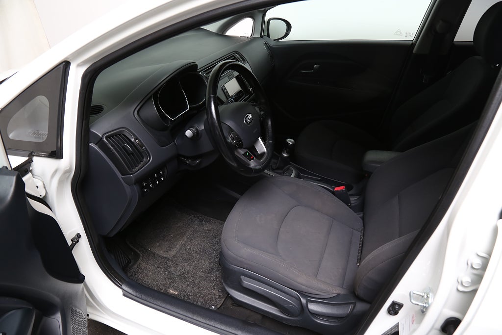 Kia Rio 1,2 84hk Special Edition 5dr Navi + Backkamera 2016