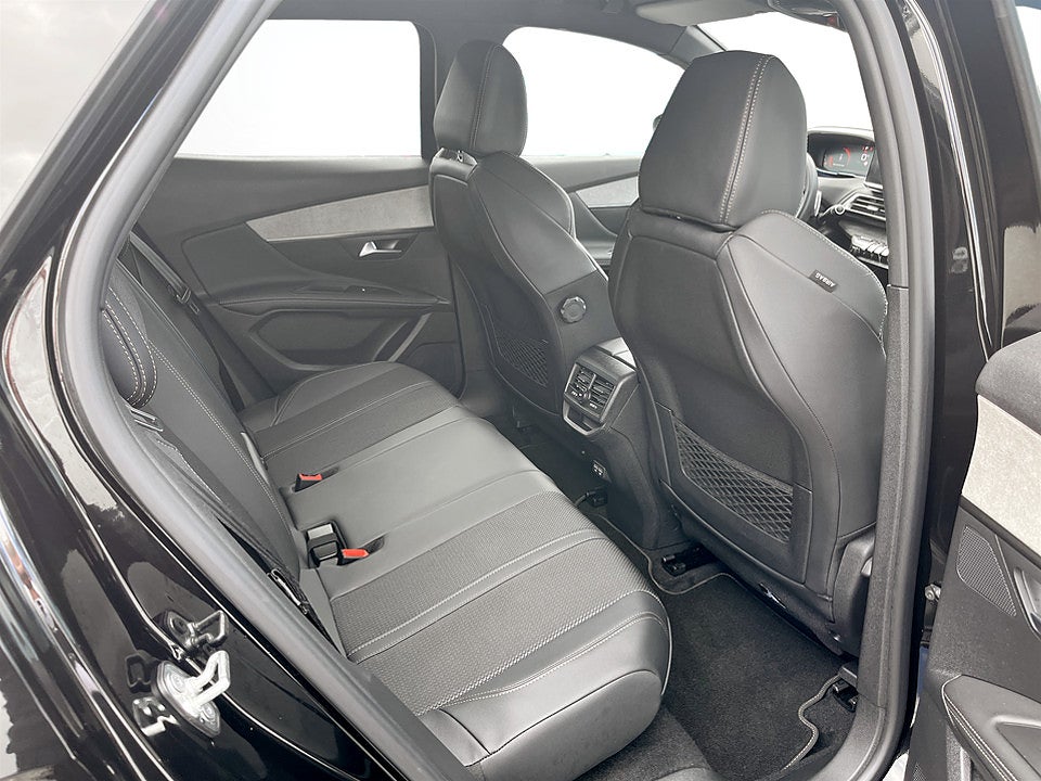 Bild på Peugeot 3008 GT Black Pack 1.2 PT 130hk Aut B-KAMERA CARPLAY