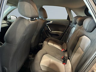 Audi A1 Sportback 1.6 TDI S Tronic ISOFIX Sportstolar/Ratt S&V – bild 10