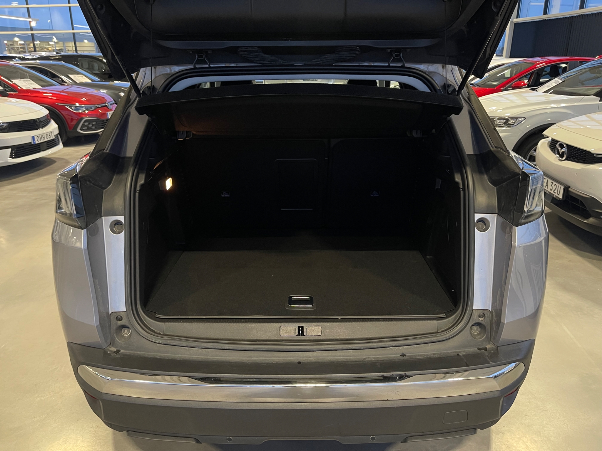 Peugeot 3008 Plug In HYBRID 225 2023, bild 5/46