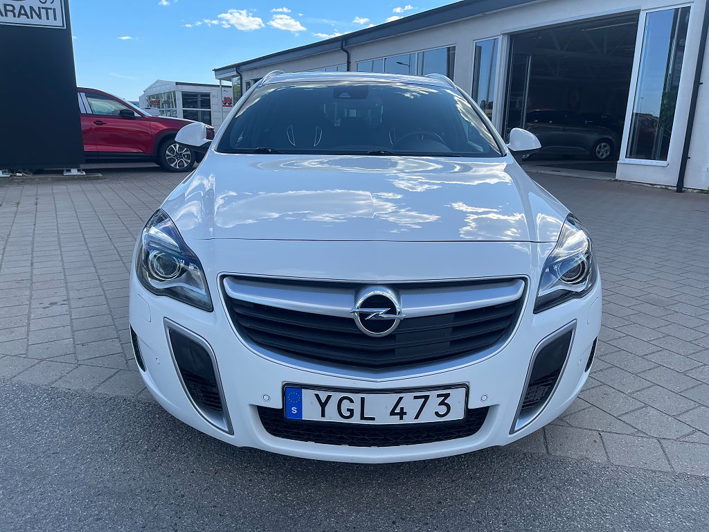 Opel Insignia OPC Sports Tourer 2.8 V6 Turbo 4x4 OPC 325 hk *RECARO*