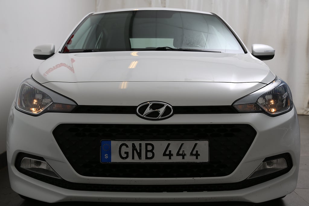 Hyundai i20 1,2 84hk Comfort 5D Rattvärmare | Bluetooth | 2018