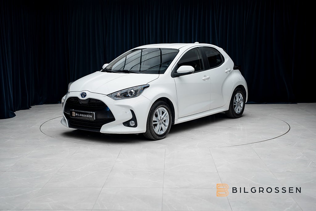 Toyota Yaris Hybrid CVT Active B-Kamera Adp Fart P-Sensorer MOMS