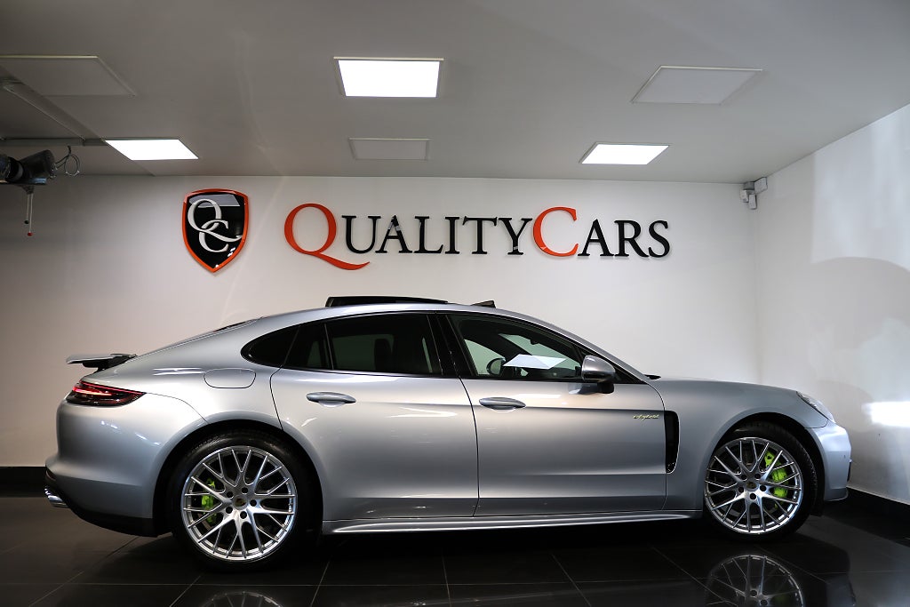 Porsche Panamera 2020 - miniatyr 4