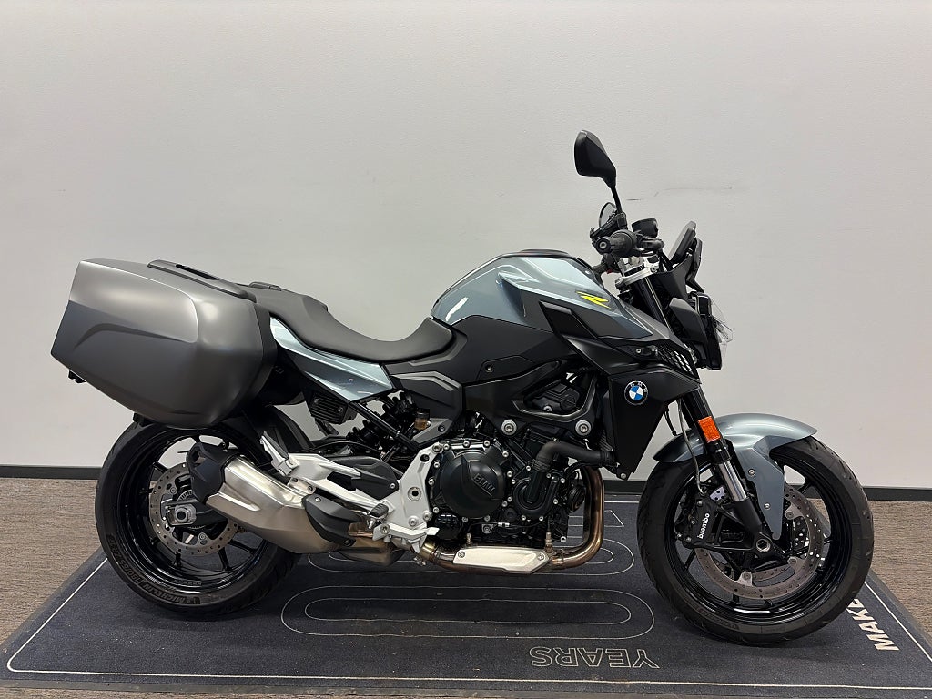 BMW F900R Lågt chassi / Sänkt