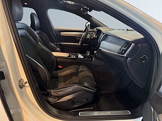 Volvo V90 Recharge T8 AWD R-Design Pro Edition B&W/360/Pano/HuD