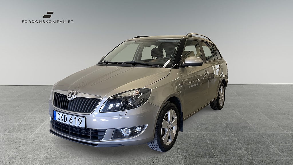 Skoda Fabia 1.2 TSI Kombi Ambition Nybesiktad Dragkrok Nyser