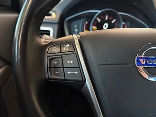 Volvo V70 D4 Geartronic Classic Momentum S&V-hjul/Drag/Dvärm – bild 18