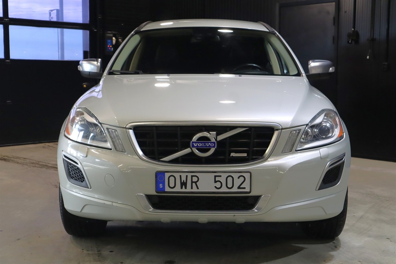Volvo XC60 D3 (163hk) R-Design 2011, kuva 2/55