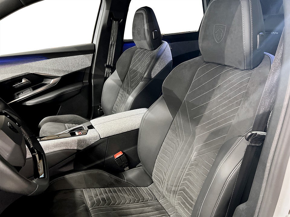 Bild på Peugeot 5008 GT Hybrid 145hk Aut 7-SITS B-KAMERA