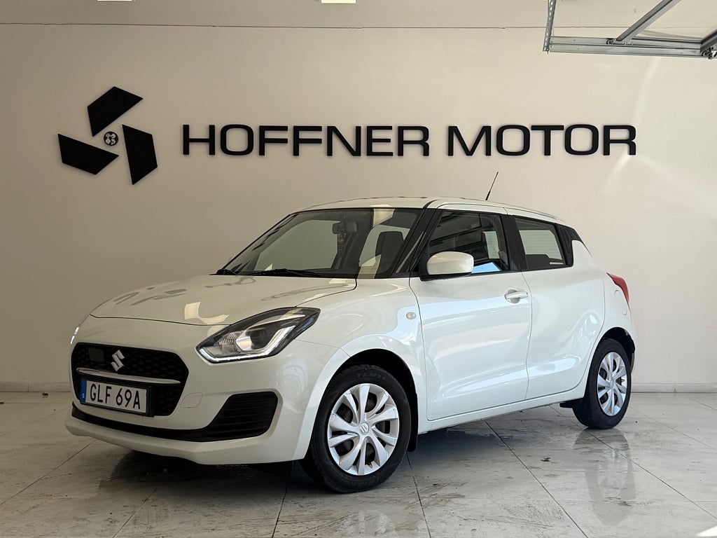 Suzuki Swift Hybrid Bluetooth AuX USB SVärme RattVärme Låg skatt