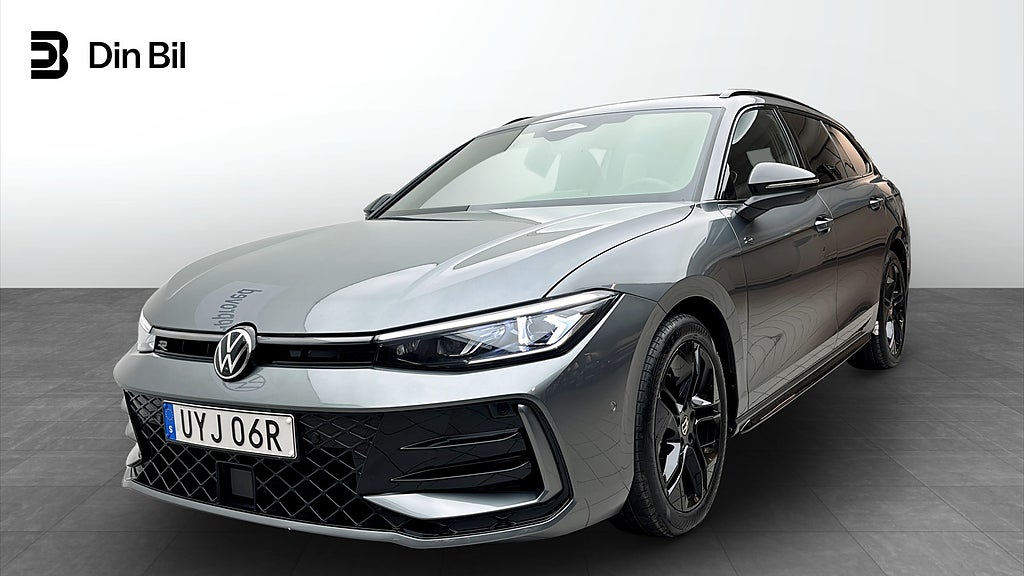Volkswagen Passat TDI193 DSG 4M Drag/Värmare/R-line/Panorama
