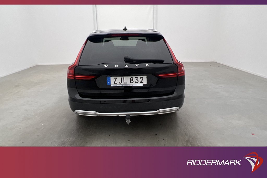 Volvo V90 Cross Country B4 AWD VOC Pano H/K 4,95% Ränta