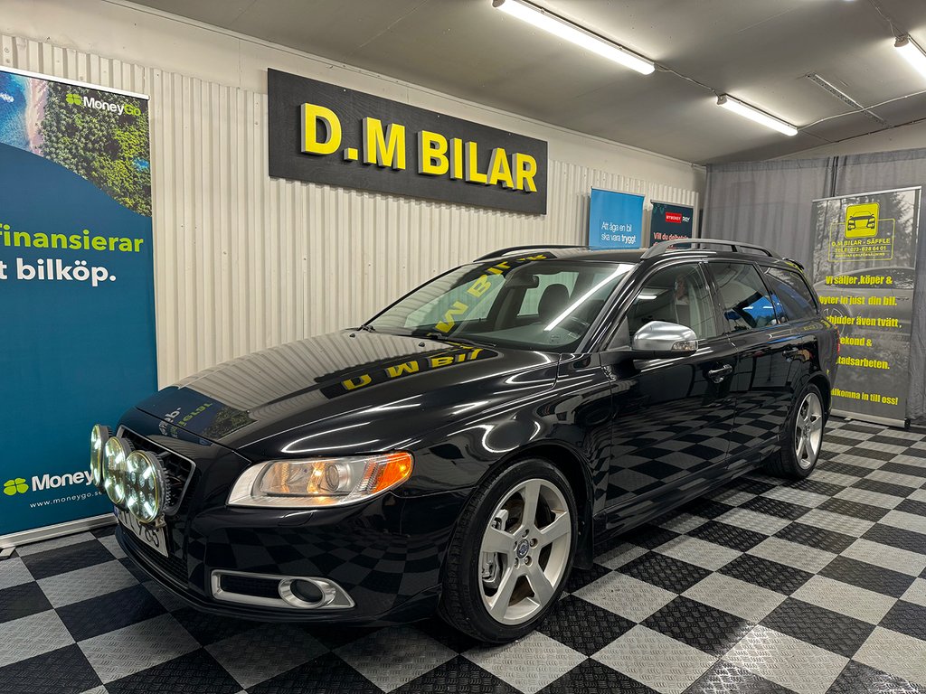 Volvo V70 D5 Momentum, R-Design Euro 4,NYBESIKTIGAD 