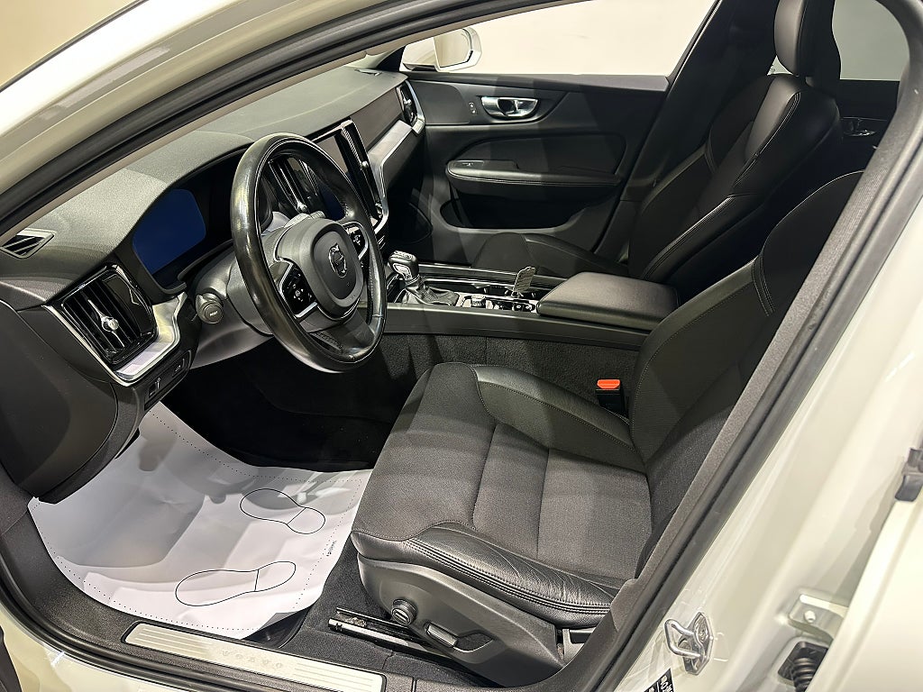 Volvo V60 Cross Country 2020 - miniatyr 5