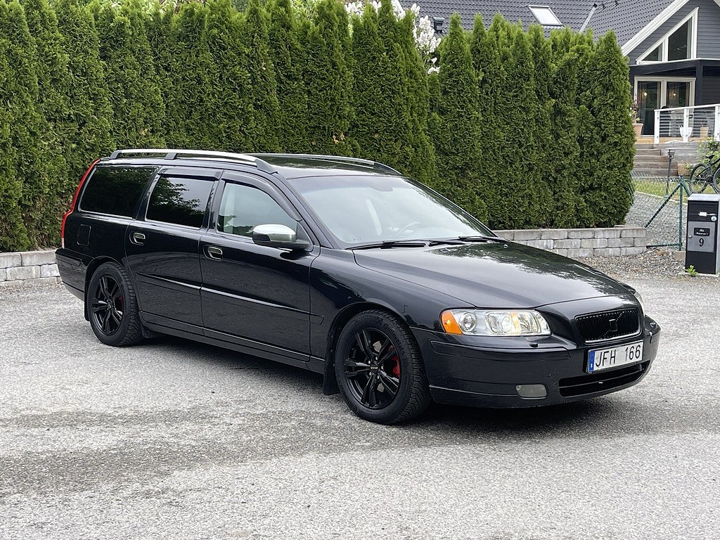 Volvo V70 Automatisk, Classic, Momentum, 170hk, mycket gjort