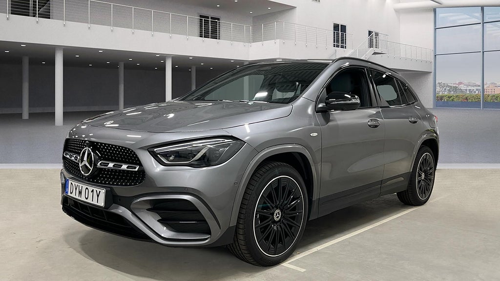 Mercedes-Benz GLA 250 e AMG Nightpack Drag 360 kamera Elstol
