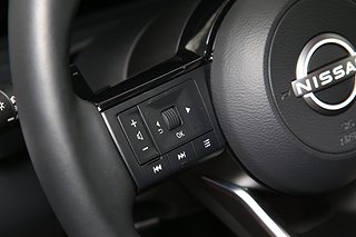 SUV Nissan Qashqai 13 av 23