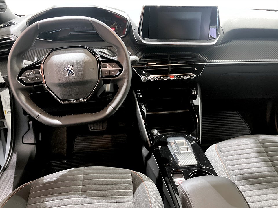 Bild på Peugeot 2008 Active 50kWh 136hk Aut CARPLAY B-KAMERA