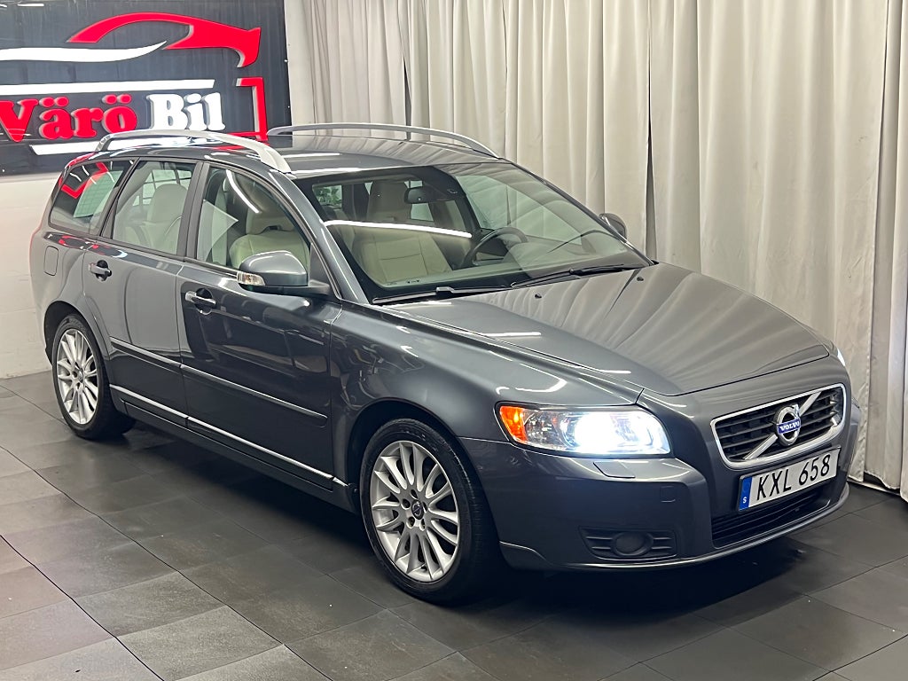 Volvo V50  2 Ägare Summum Nyservad Nybesiktigad 