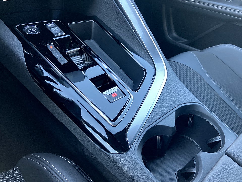 Bild på Peugeot 3008 GT 1.2 PT 130hk Aut B-KAMERA CARPLAY