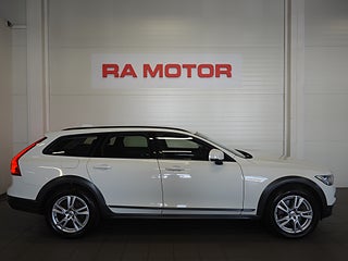 Kombi Volvo V90 Cross Country 4 av 20
