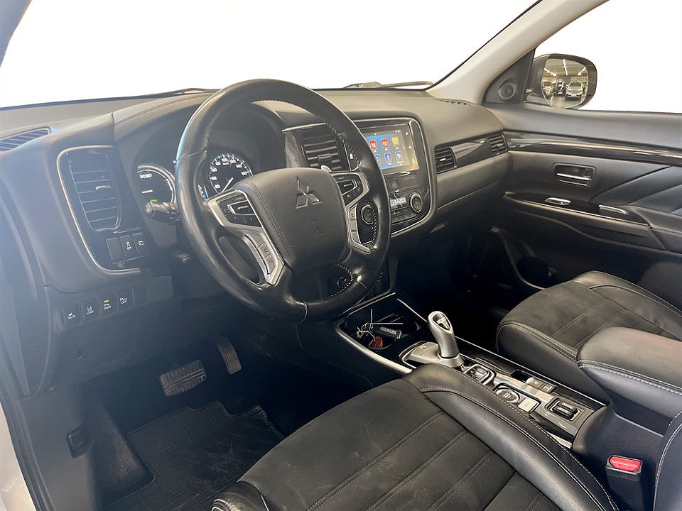Bild på Mitsubishi Outlander 2.0 Plug-In Hybrid 4WD PHEV B 203hk