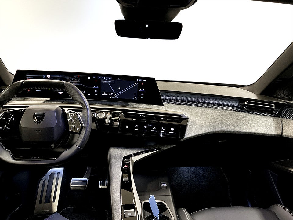 Bild på Peugeot 5008 GT Hybrid 145hk Aut 7-SITS B-KAMERA CARPLAY