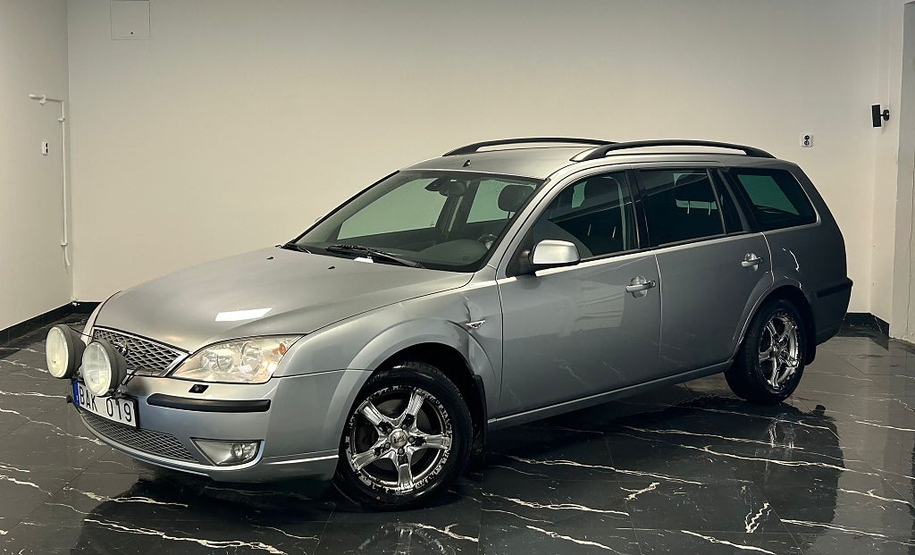Ford Mondeo Kombi 2.2 TDCi Drag Nybesiktigad 155Hk