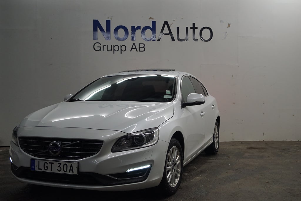 Volvo S60 D3 AUT 150HK EU6 BLIS Taklucka B-kam LÄDER KEYLESS