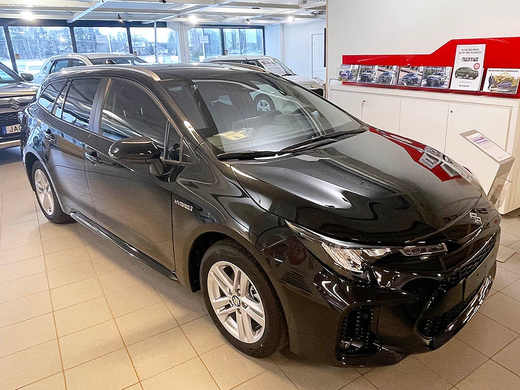 Suzuki Swace Hybrid 1.8 VVT-i E-CVT 140hk