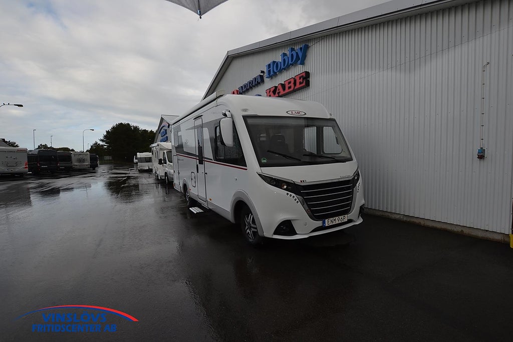 LMC I 695