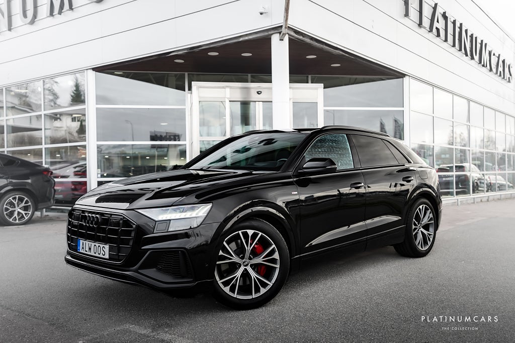Audi Q8 60 TFSI e Q S-Line 462hk / Matrix / LEASEBAR / HUD