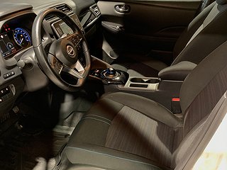 Halvkombi Nissan Leaf 9 av 19