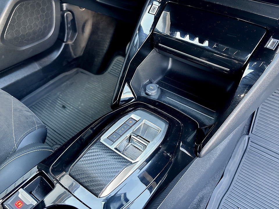 Bild på Peugeot 2008 GT 1.2 PT 130hk Aut B-KAMERA CARPLAY