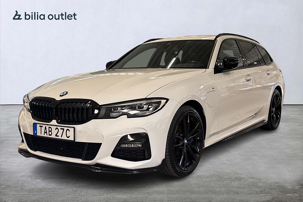 BMW 330e Touring aut M Sport 292hk Cockpit Navi H/K Carplay Drag