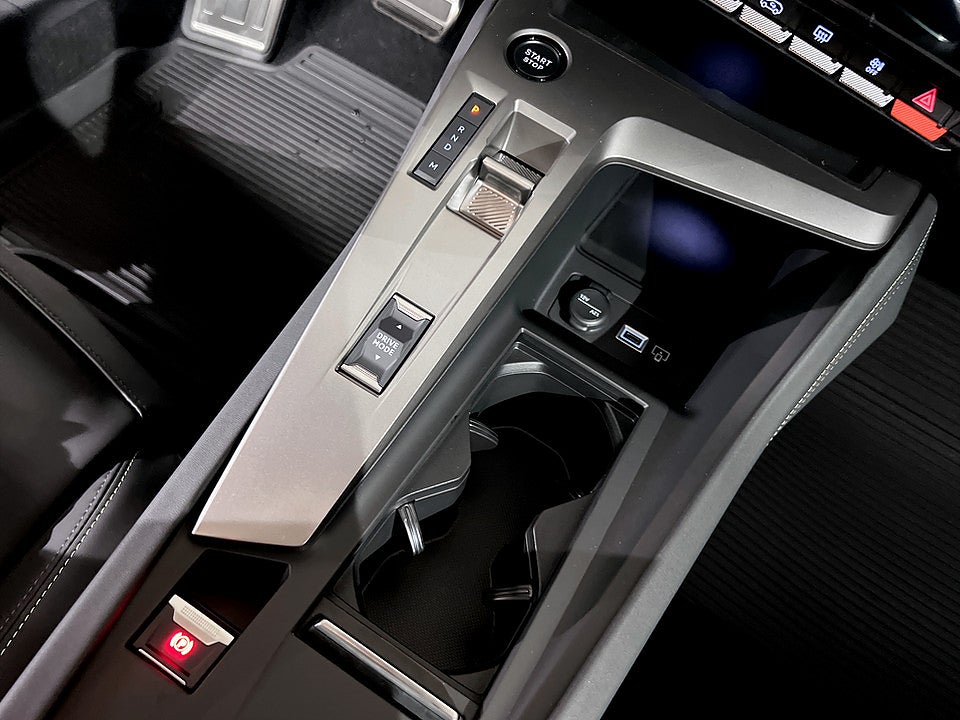 Bild på Peugeot 408 Edition Hybrid Aut - OMGÅENDE LEVERANS!