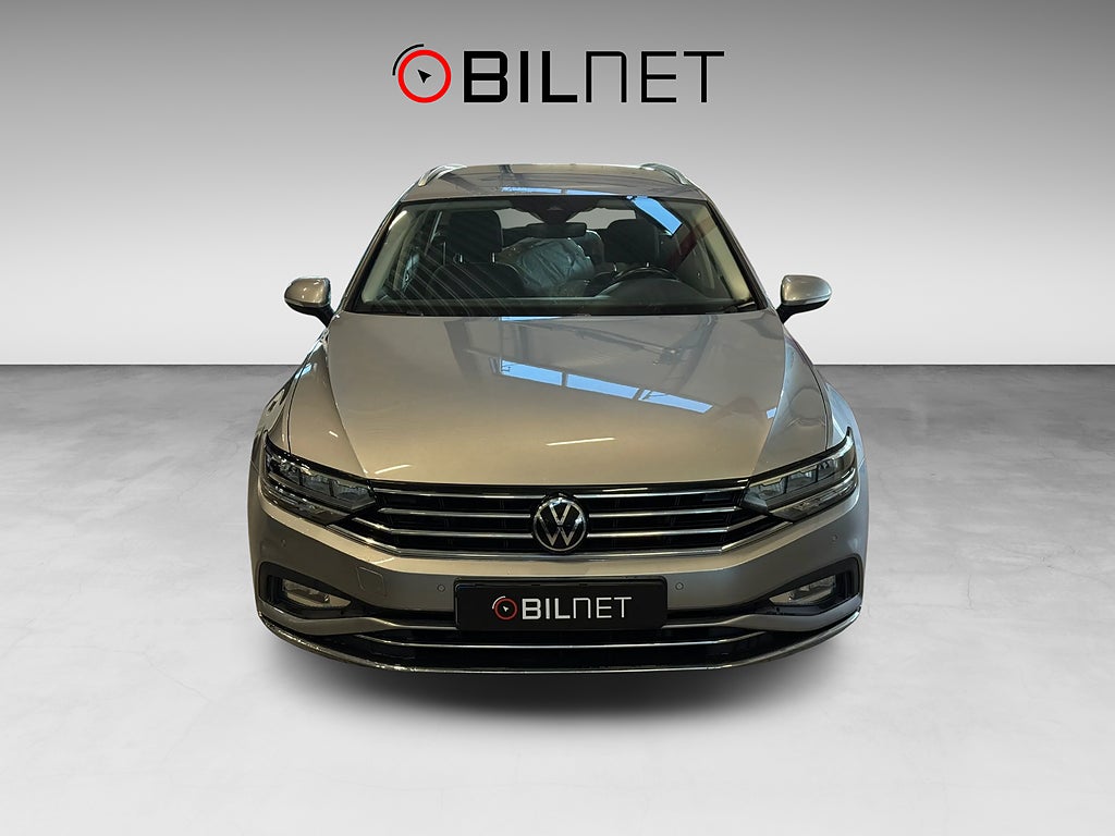 Volkswagen Passat SC 2.0 TDI 4M *3,99%* Värmare Drag Navi LED Kamera