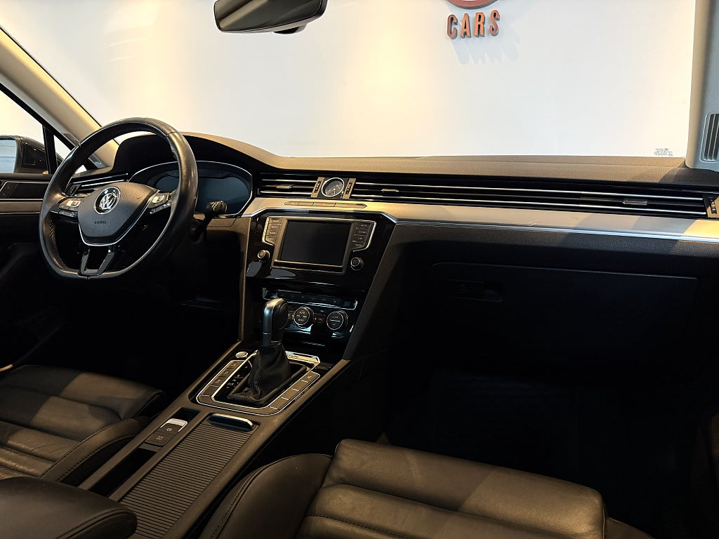 Volkswagen Passat Sportscombi 2.0 TDI DPF SCR BMT 4Motion GT COCKPIT VÄRM