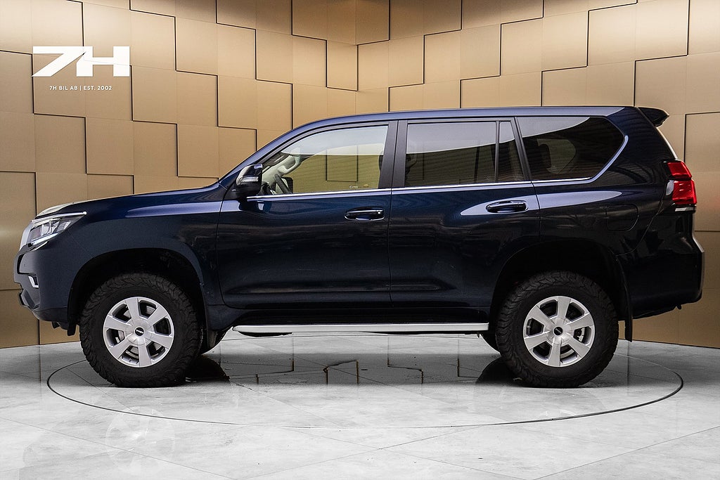 Toyota Land Cruiser 2.8 D-4D Executive / JBL / 360° / Adaptiv Farthålla