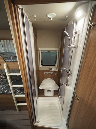 Husvagn, 2-axl Knaus Südwind 750 UFK Scandinavian Selection 9 av 17
