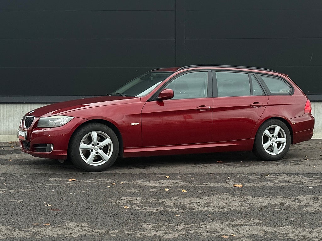 BMW 318 d Touring Comfort Euro 5, 4 ägare, drag