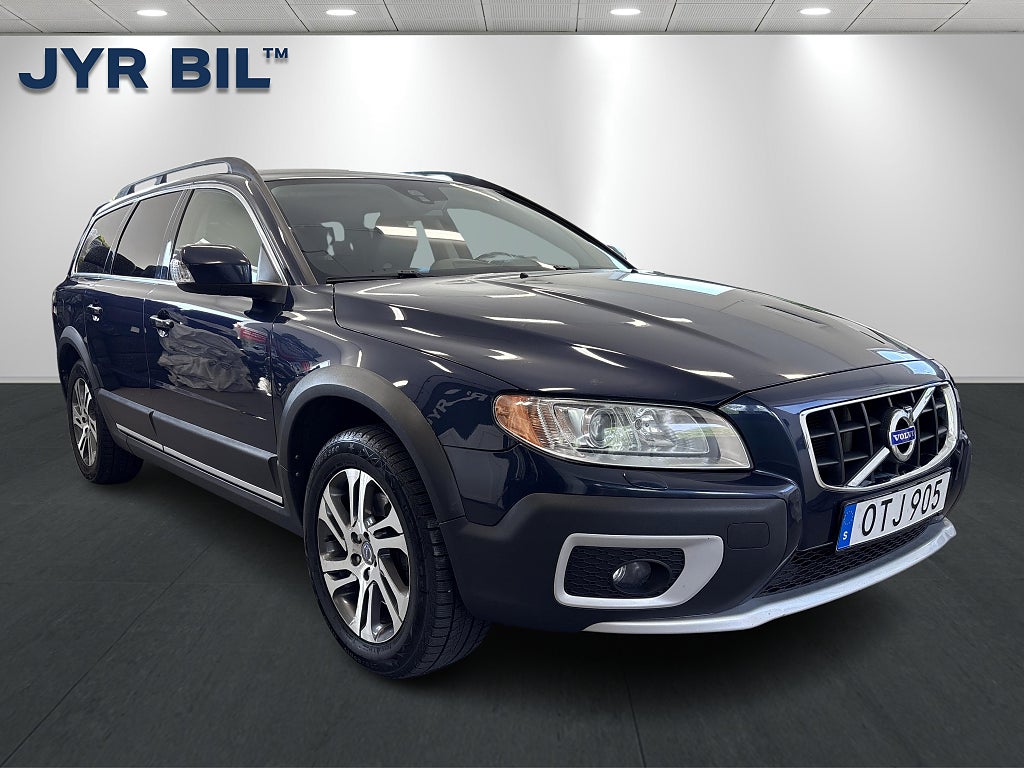 Volvo XC70 D4 AWD Geartronic Skinn / Drag / Värmare / GPS
